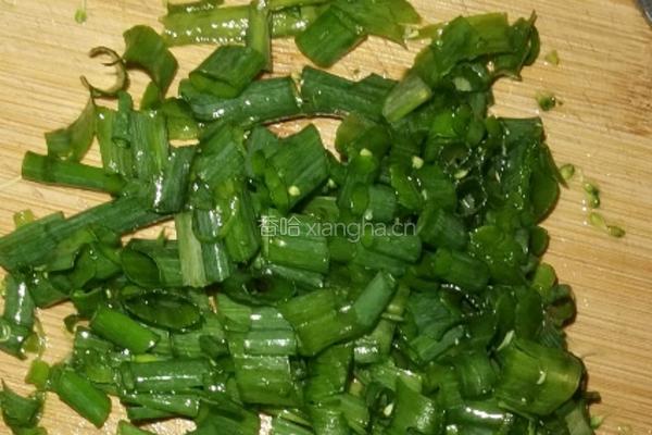 西蓝花葱花鸡蛋饼的做法图解2