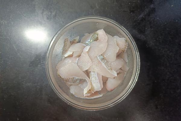茄汁鲈鱼片的做法图解4