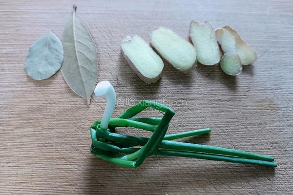 香糟卤鸡爪的做法图解3