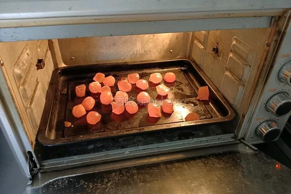 咸蛋黄月饼的做法图解4