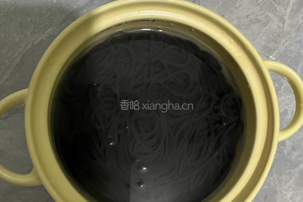 酸辣厥根粉的做法图解3