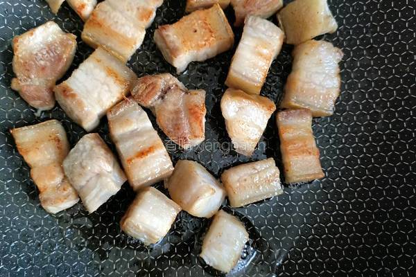 红烧肉焖米饭的做法图解3