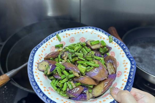 豆角茄子炸酱面的做法图解9