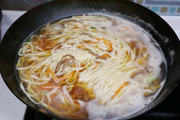 简单家常版肉丝汤面炝锅肉丝面的做法图解6