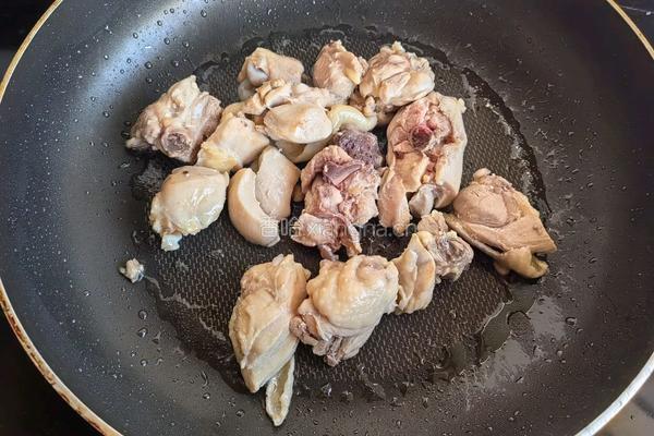 栗子焖鸡的做法图解10
