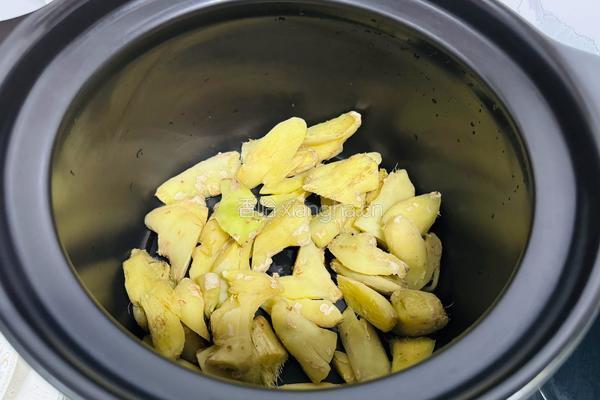 家鄉版豬腳薑醋的做法图解3