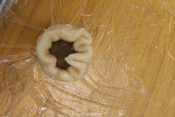 小熊猫蛋黄酥的做法图解19