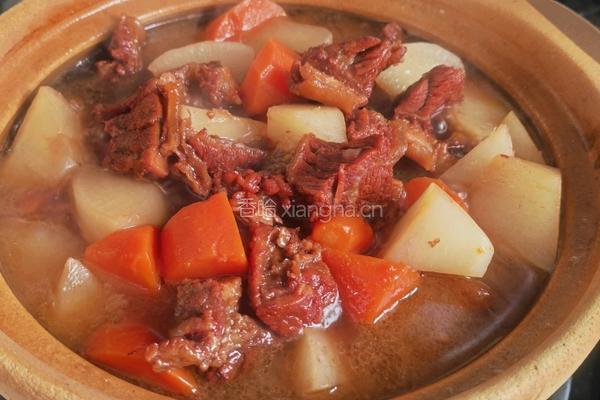牛肉萝卜煲的做法图解11