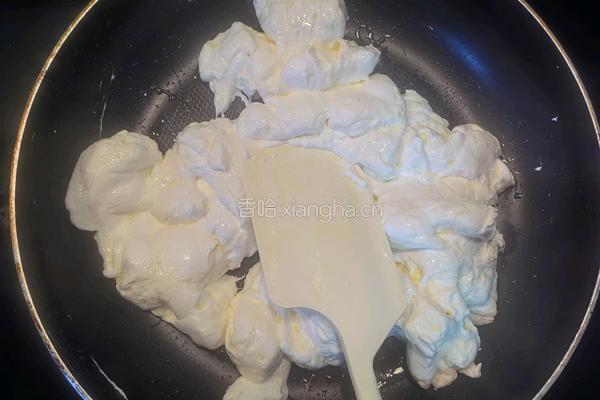 奥利奥草莓雪花酥的做法图解4