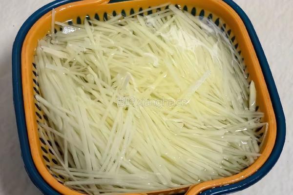 清炒土豆丝的做法图解1