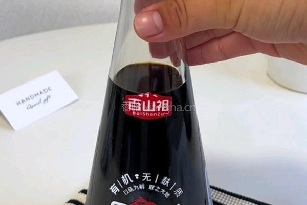 三文鱼牛油果三明治的做法图解2