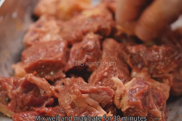黑松露菠萝牛肉的做法图解3