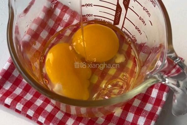 黑松露口蘑菠菜蛋饼的做法图解2