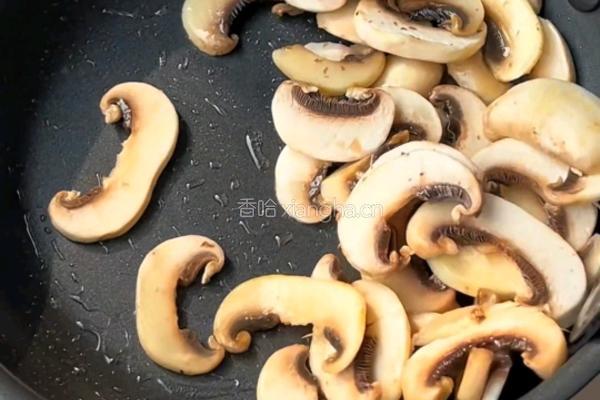 黑松露口蘑菠菜蛋饼的做法图解4