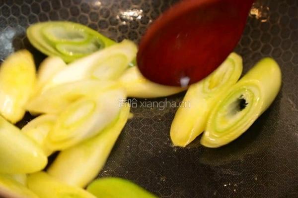葱爆嫩牛肉的做法图解6
