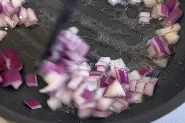 黑松露奶油蘑菇的做法图解1