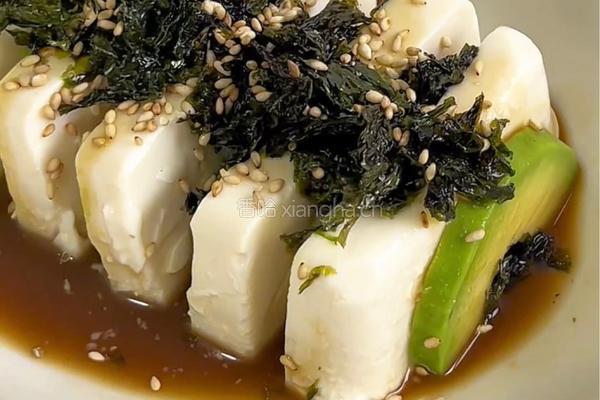 一口入魂！日式牛油果豆腐沙拉，解锁清新好滋味的做法图解5