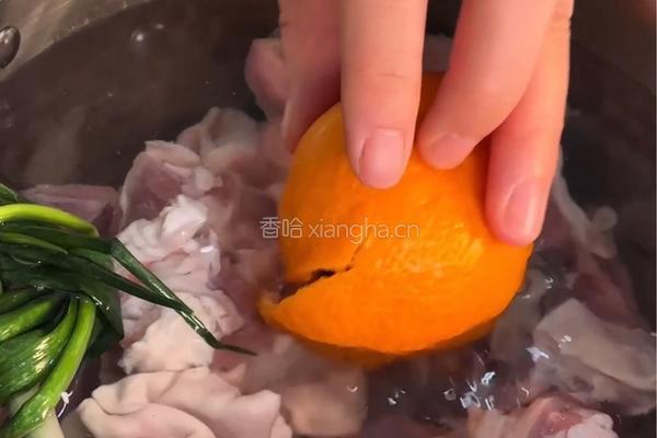 春日限定暖鲜！清炖萝卜羊肉汤唤醒味蕾的做法图解3