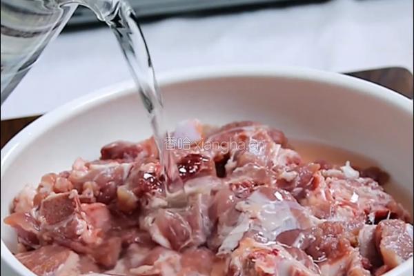 鲜香四溢！虾米豆豉蒸排骨的绝妙滋味的做法图解1