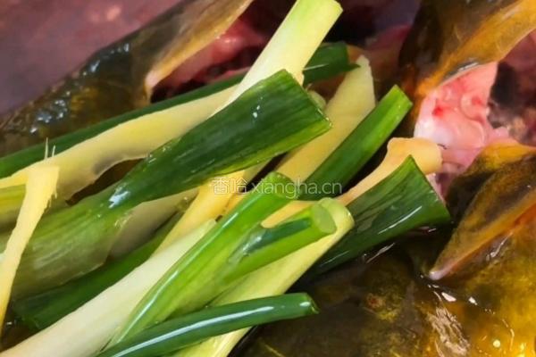 黄骨鱼豆腐汤的做法图解1