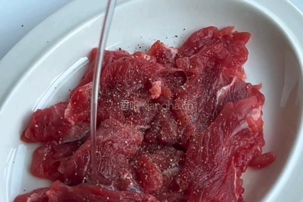 牛肉沙拉的做法图解2