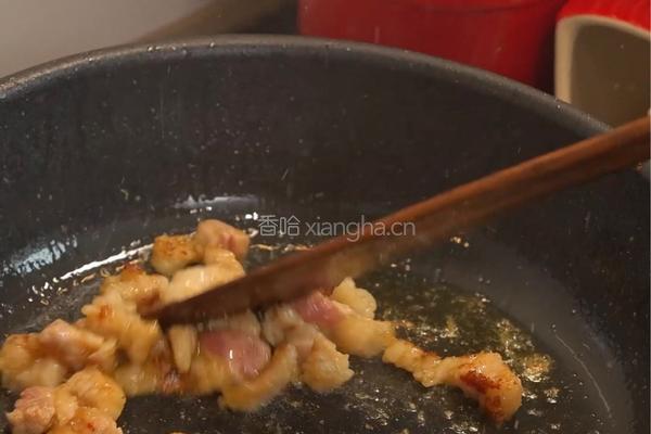 双菇烩冬笋：春日餐桌上的味觉盛宴的做法图解3