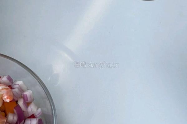 牛油果虾仁沙拉的做法图解5