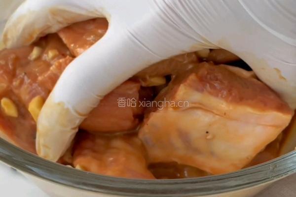 蒜香椒盐烤排骨的做法图解5