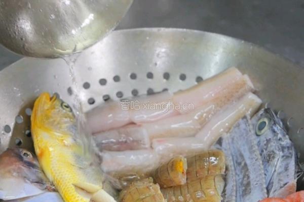 红烧海鲜拼盘的做法图解1