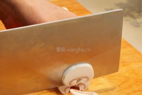 一口沦陷！奶香暴击的培根奶酱土豆泥的做法图解2