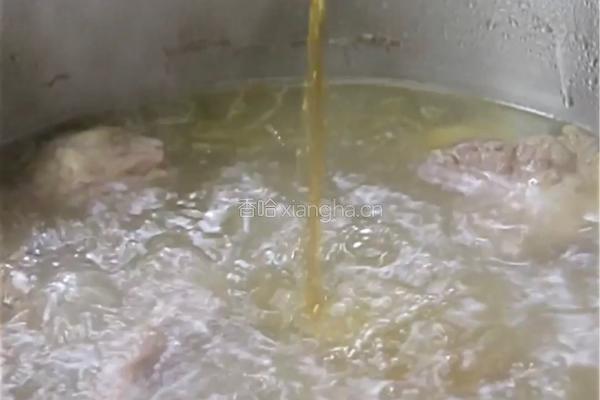 5月限定！一口鲜掉眉毛的清炖牛肋条的做法图解2