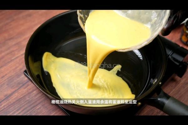 黑松露滑蛋西多士的做法图解4