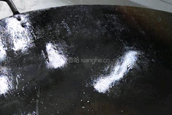金汤红膏蟹的做法图解2