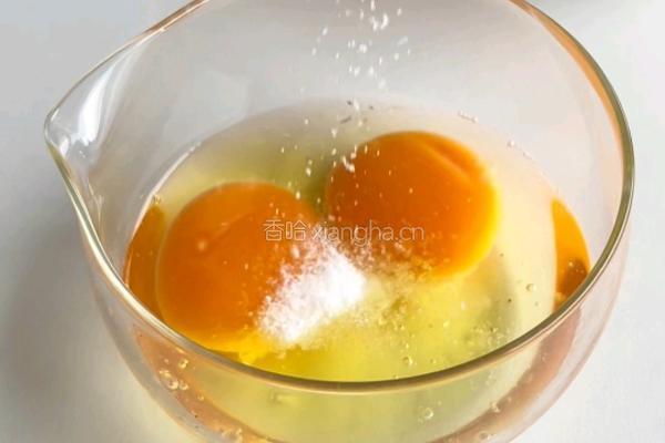 黑松露包菜虾仁烘蛋的做法图解2