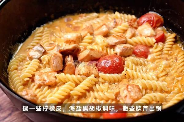 黑松露奶油三文鱼意面的做法图解4