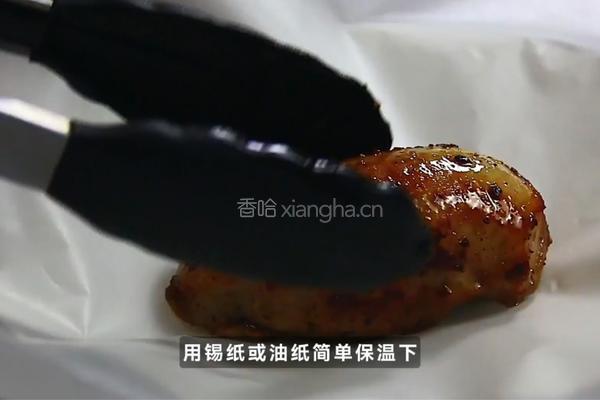 黑松露香煎嫩鸭胸的做法图解2