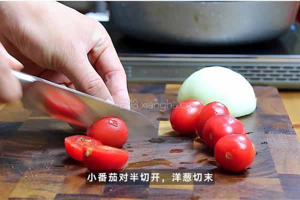 肉臊海鲜烩饭的做法图解1