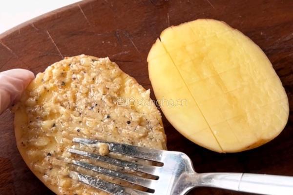 黑松露黄油芝士烤土豆的做法图解6