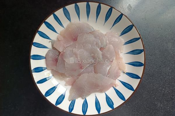 椒麻鲈鱼片的做法图解2