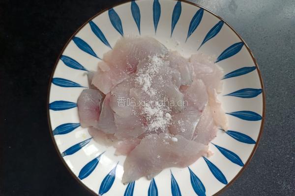 椒麻鲈鱼片的做法图解3