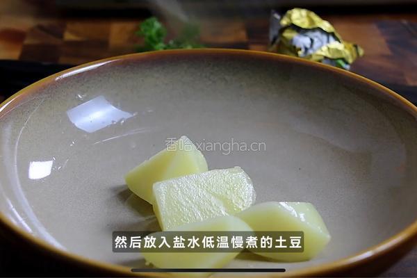 黑松露豌豆佐三文鱼的做法图解1
