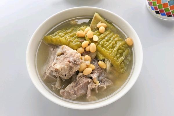 凉瓜黄豆排骨汤的做法图解7