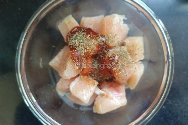 鸡肉蔬菜浓汤的做法图解3