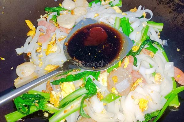 鸡蛋肉丸炒手工河粉的做法图解6