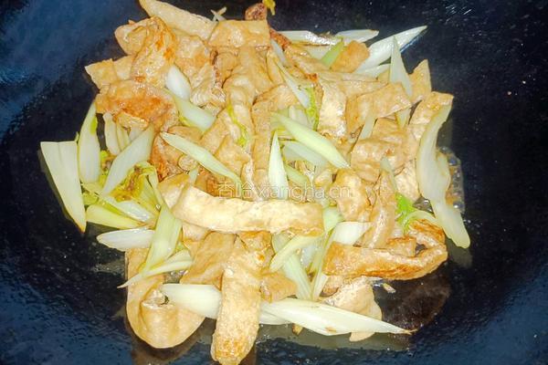 油豆腐炒芹菜的做法图解12