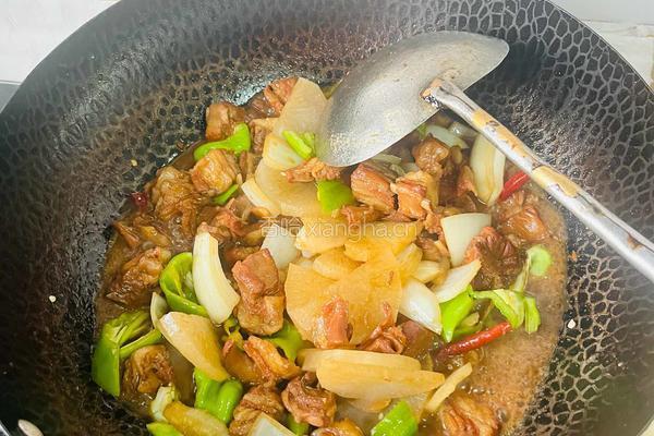 辣爆羊羔肉的做法图解4