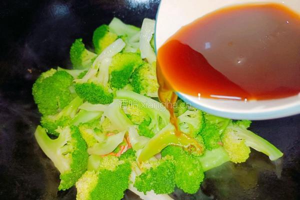 虾仁西兰花的做法图解8
