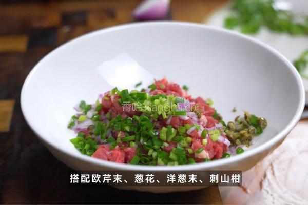 黑松露牛肉菌菇塔塔的做法图解3