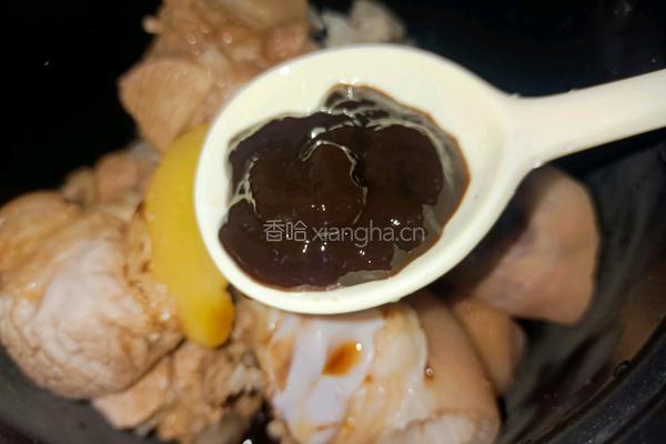 电饭锅焗猪蹄的做法图解6