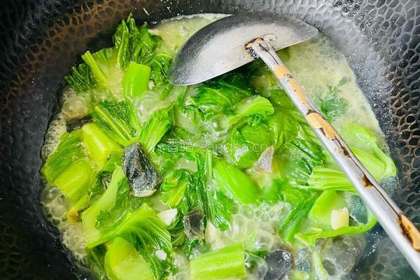 芥菜皮蛋汤的做法图解6